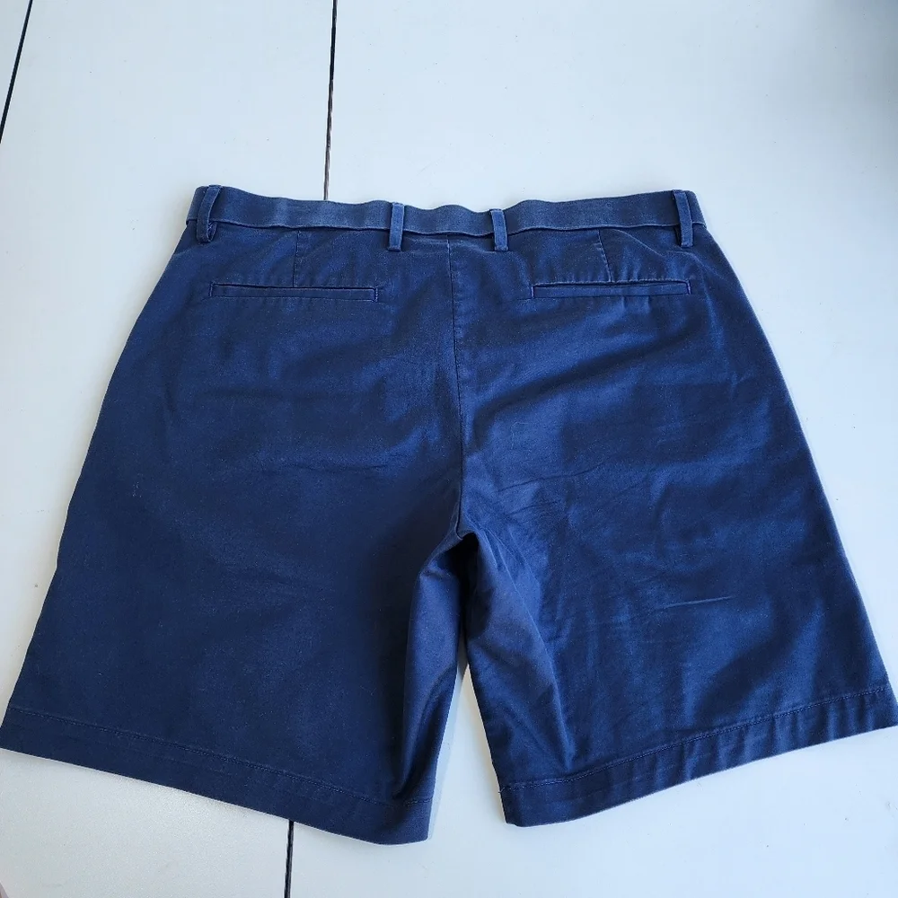 Banana Republic Sz 35 Core Temp 9” Navy Blue Shorts MSRP $70 Cotton